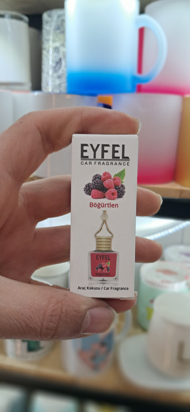 خوشبو کننده ماشین ایفل ۱۰ میل مدل با اسانس بلوبری