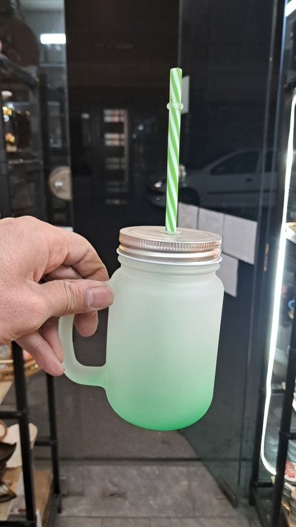 لیوان مدل اسموتی نی دار