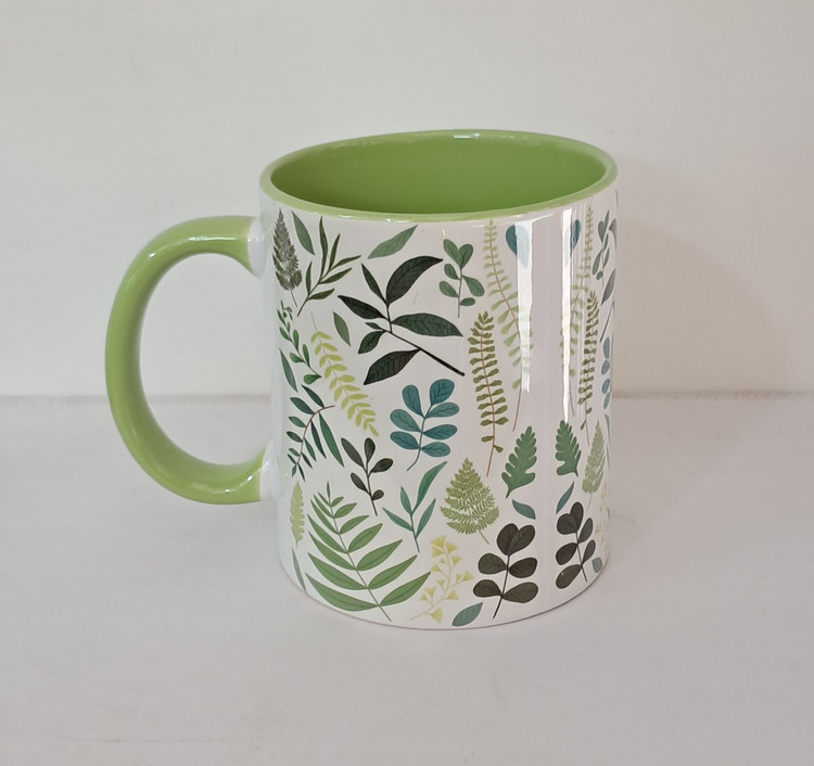 ماگ سرامیکی طرح برگ دسته و داخل سبز