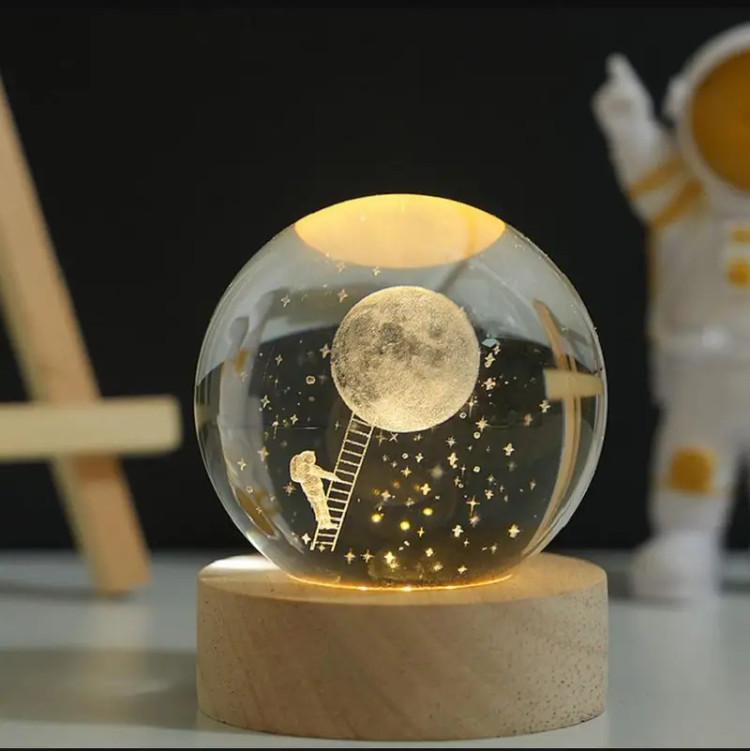 گوی شب خواب مدل فضانورد و نردبان