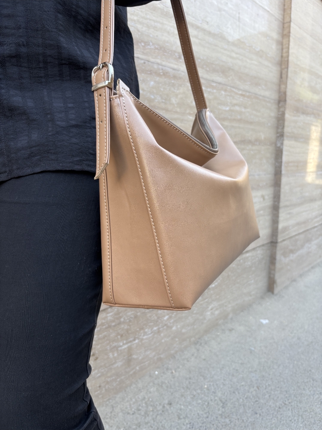 کیف چرم صنعتی طرح نسترن