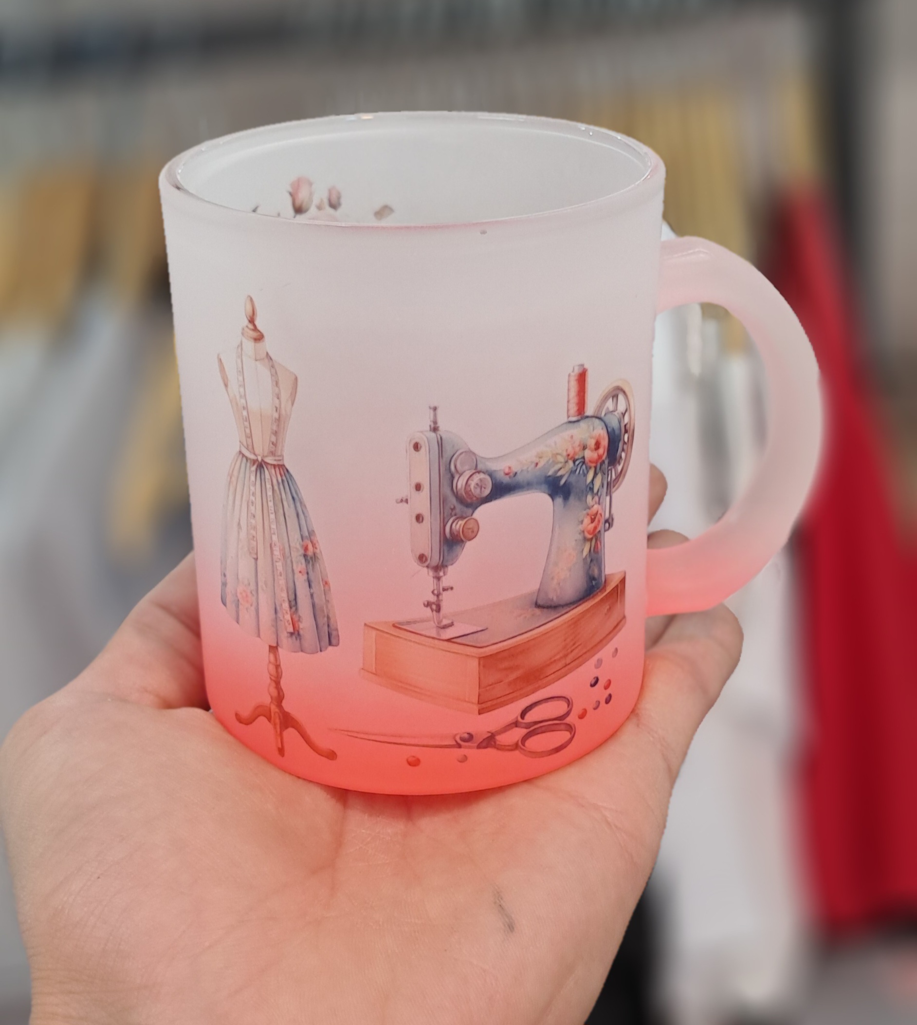 ماگ شیشه ای طرح خیاط